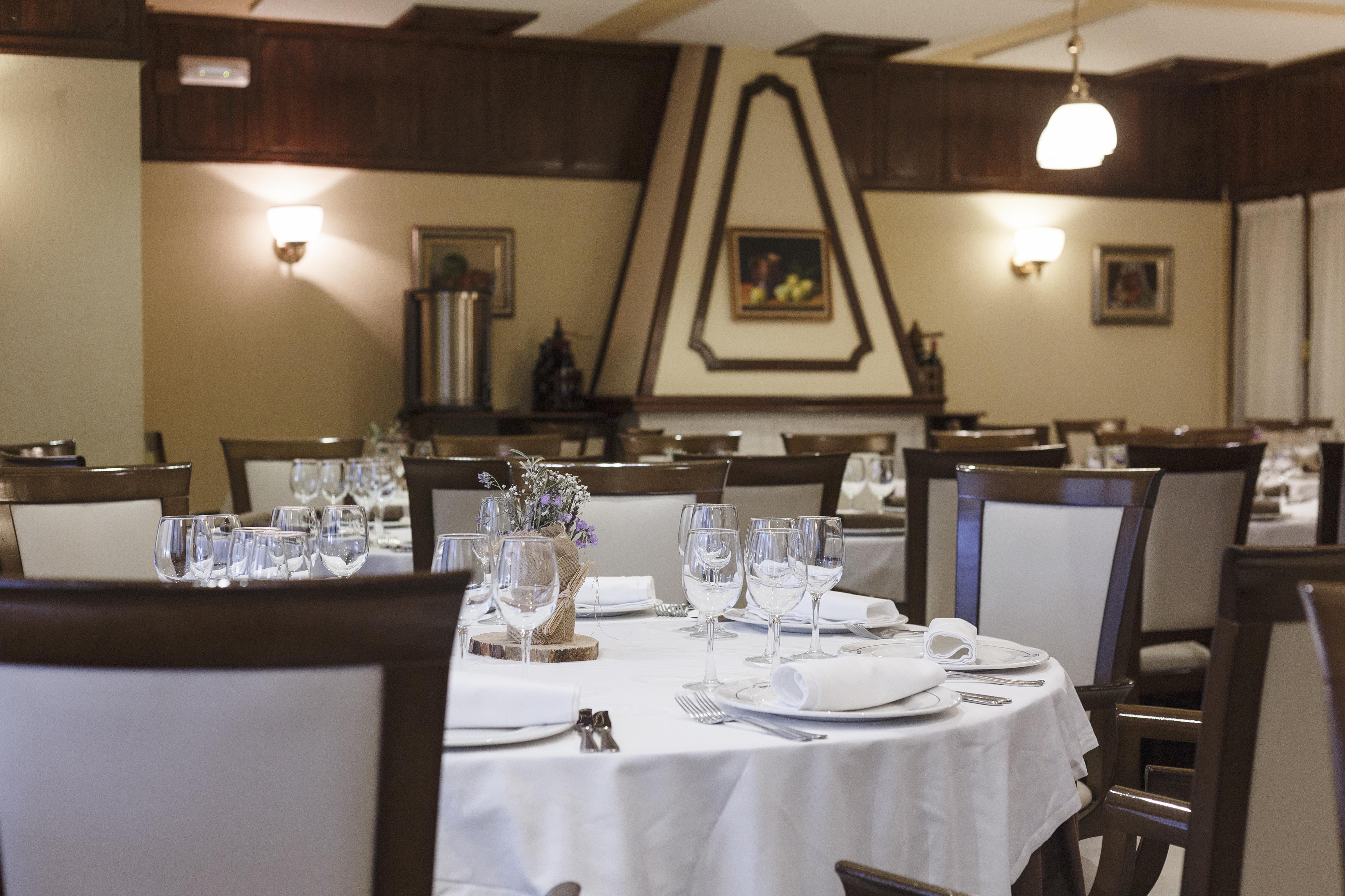 Hotel Restaurante Emilio Hellín Eksteriør bilde